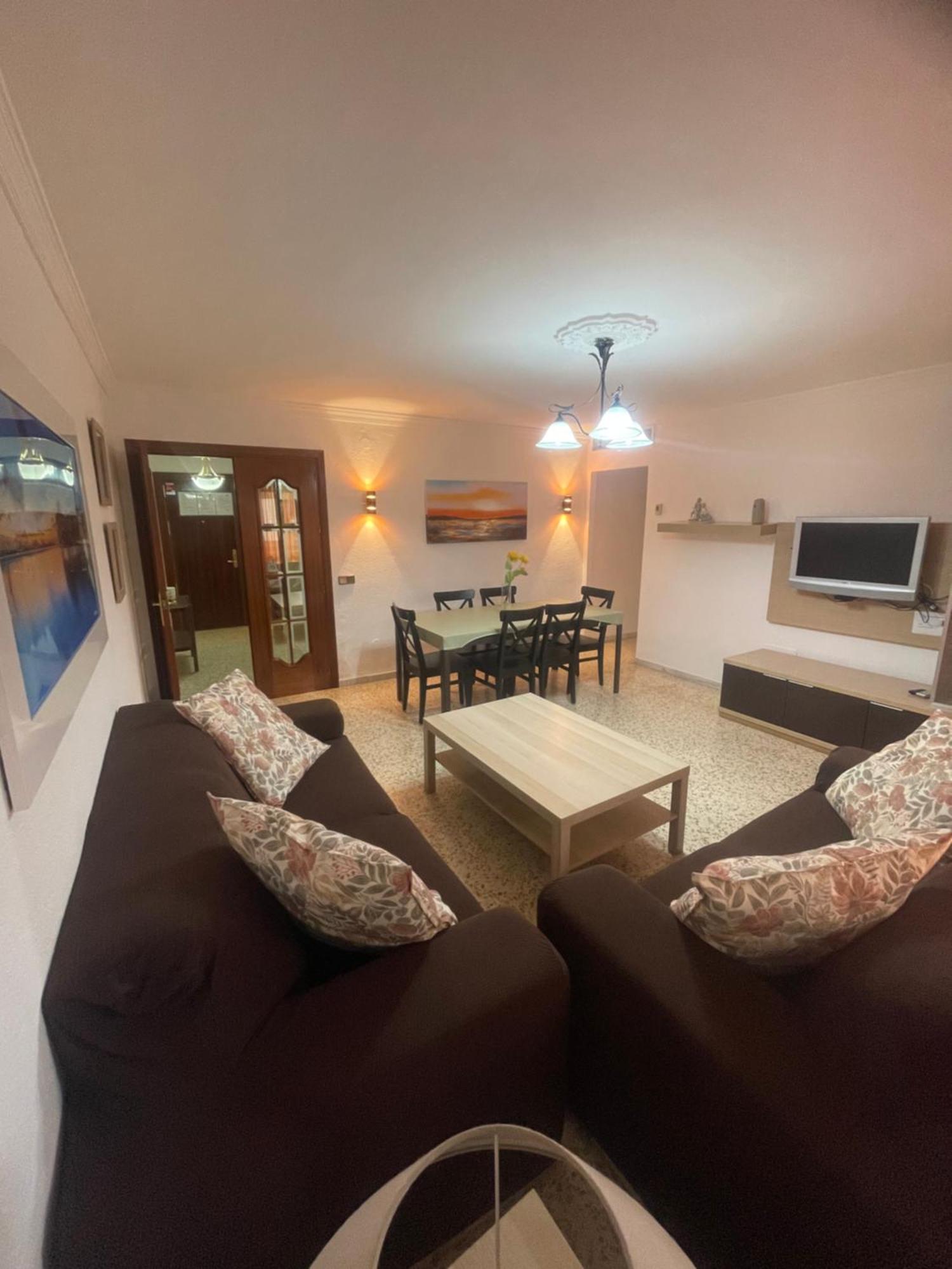 Gran Y Magnifico Apartamento En Málaga Exteriör bild